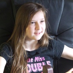 emmadavis also know as EJ