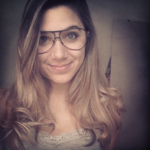 Stream Luara Amaral music | Listen to songs, albums, playlists for free