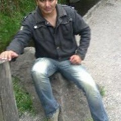 Luis E CR