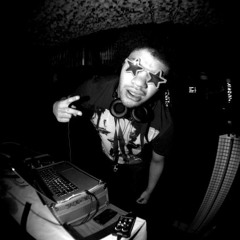 DJ Afrocomb Official