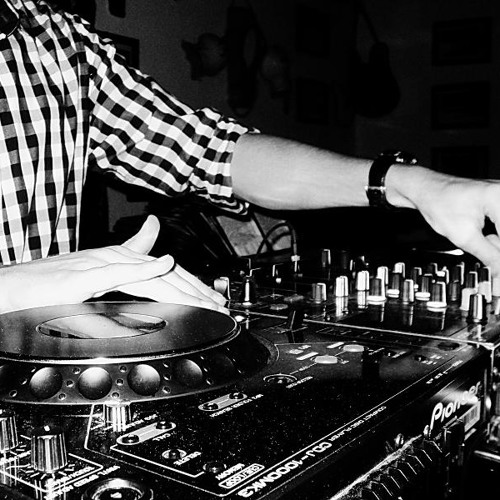 Catch & Release by Dj 2dooR April mix