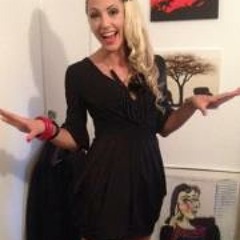 Januarie Hollywood-Hall