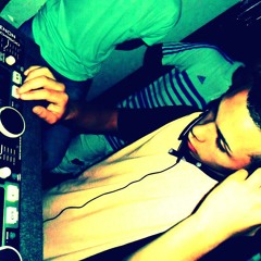 DJ PUCHO♫