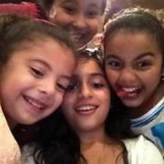 Momo BaconPants Styles