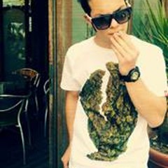 Salvatore Stone Tona