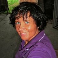 Nicole Moudaber Sets