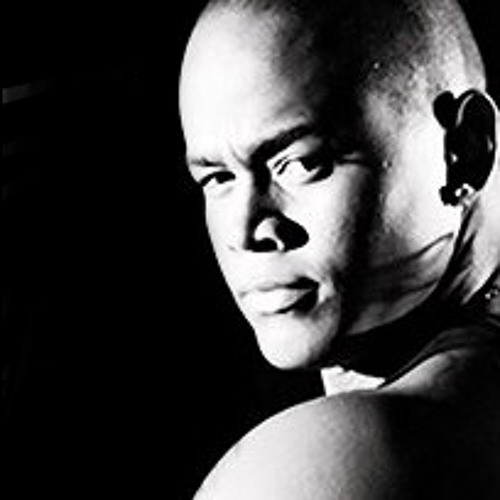 Traição trocada não dói - Léo Santana E Parangolé 2014