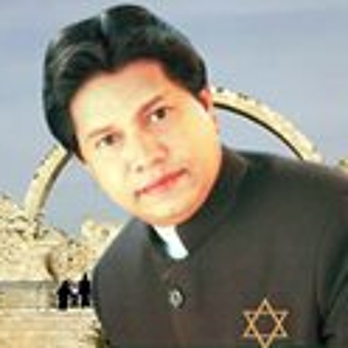 CHRISTIAN HINDI SONG ''IBADAT KARO'' SUNG BY REV.P.SURESH.HYD.