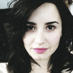 _smileofdemi_