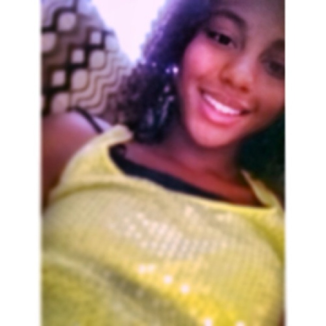 Stream Riana Nicole music | Listen to songs, albums, playlists for