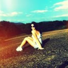 Nicole Janeiro Martins