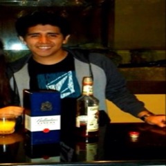 Luis Araujo 16