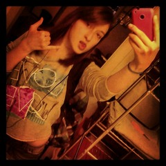 alexis_makinnbankk45