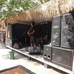 Tiki hut Caribbean sounds