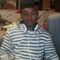 YoungLovely (YL)