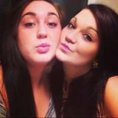 Sarah Louise'x Drake