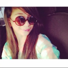 TrishaFashionista 