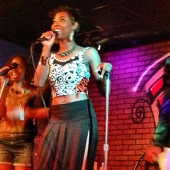 Lauren Nichole Holmes