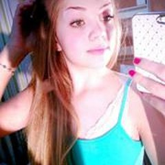 Lara Vivian Ferreira