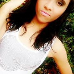 Valéria Oliveira Cunha