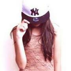 Stella Feren Meiriska