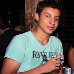 Vinícius Colombo Souza