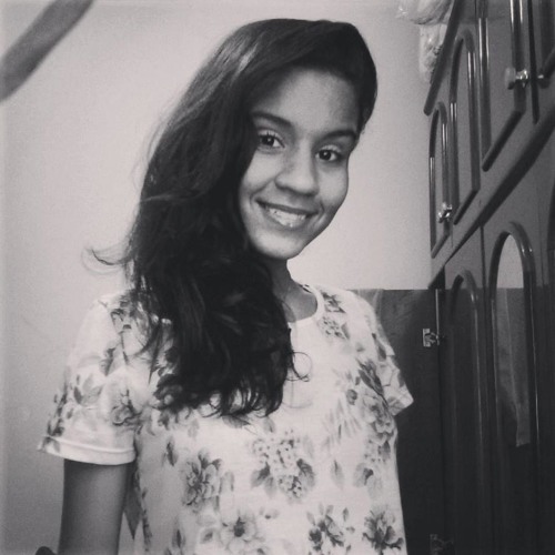 Rebeca Santana’s avatar