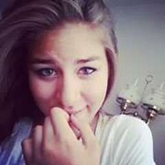 Lizzie Braswell