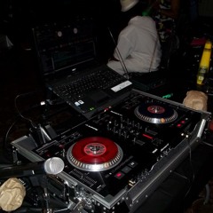 Derrick Leach [DJ Blend City] - D Leach Party Mix [Old Skool & Line Dance Mix]