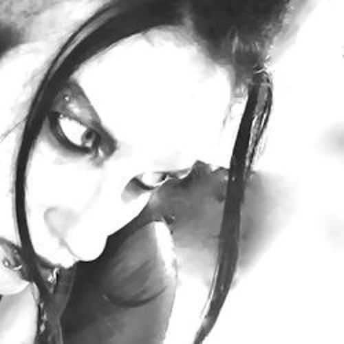 Cinzia Moon’s avatar