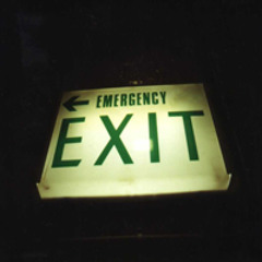 EMERGENCY EXIT
