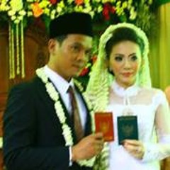 GEsti Siswo SiLebeau