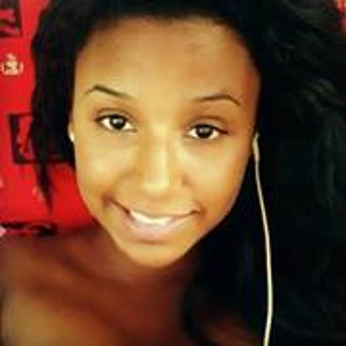 Stream Chanel Araujo Flores music Listen to songs, albums, playlists