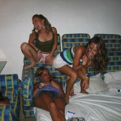 PartyGirlsAndMucleFreaks