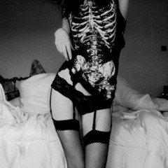 hYstEricaL iNvECtiVe