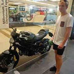 wiggin all over the place to some new earmilk