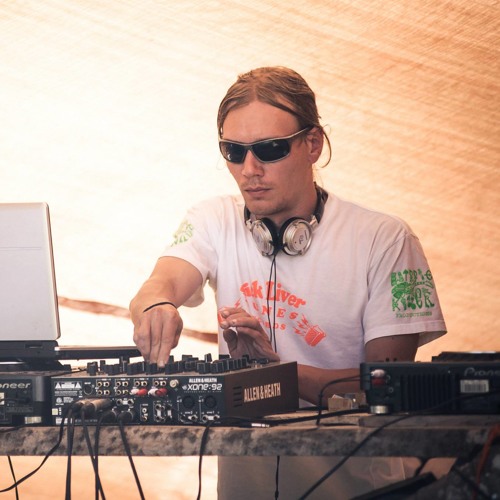 dj whiskey baba