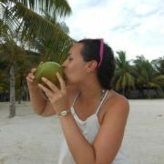 Carola Den Hollander