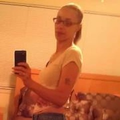 Vicki Omar Mega Coombs