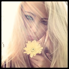 Chloe 'Elishia' Tickle