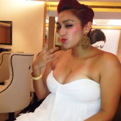 FarahRi Licious Moloobhai