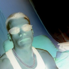Mo.Live % :-D , x