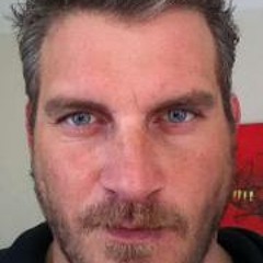 PéPé De Pau Skydymse