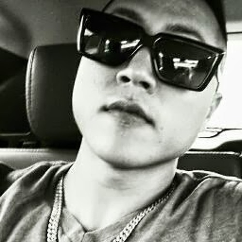 Luciano - Essential Mix Live @ Pacha Ibiza - 10-01-2011