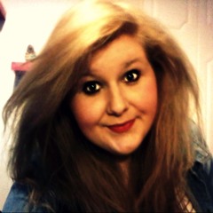 Danielle (Unco0rdinated)