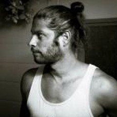 Tom Azarzar