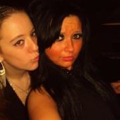 Angela En Chiara Hertog