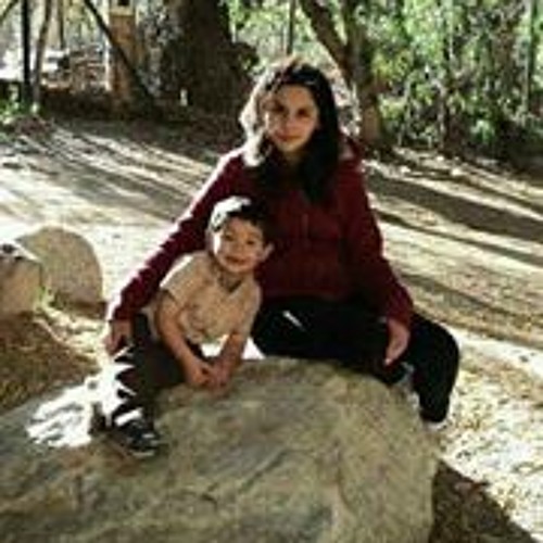 Stream Paola Valentina 3 music | Listen to songs, albums, playlists for