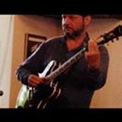 Lightning Houndog Slim