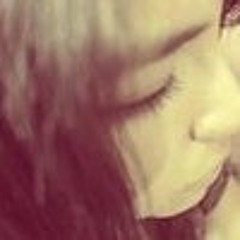 Alexandra Cisneros M